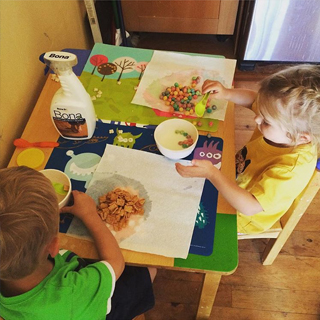 And corwinc's kids have a new way to eat cereal: take it out of the milk and THEN eat it