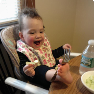 bourgeoisbabyllc's baby has invented a new way to use a fork